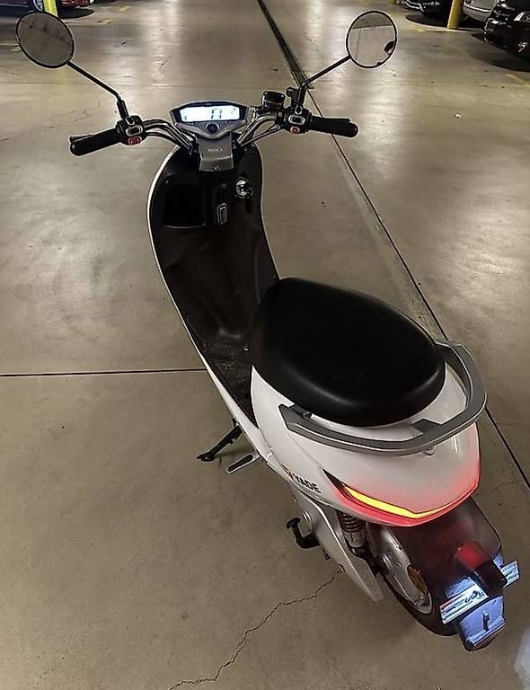 Scooters: Yadea C-Umi – D'occasion à schwerzenbach par Sendmail50 3