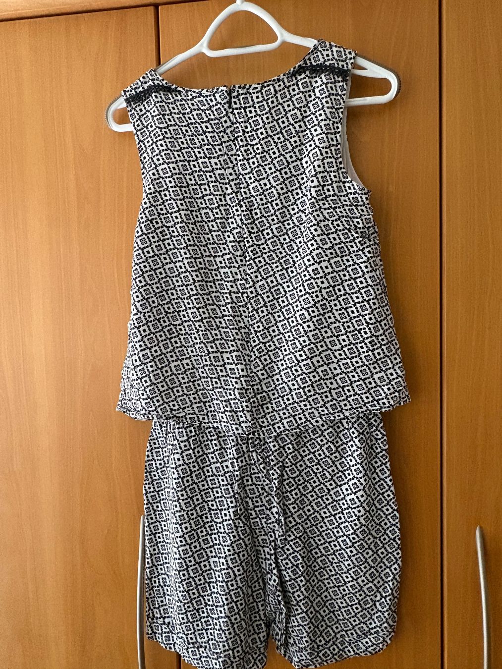 Comma Tute: Sommer-Kurzoverall von comma Gr. 34 – Usato da Hildisrieden venduto da Hildisrieden 2