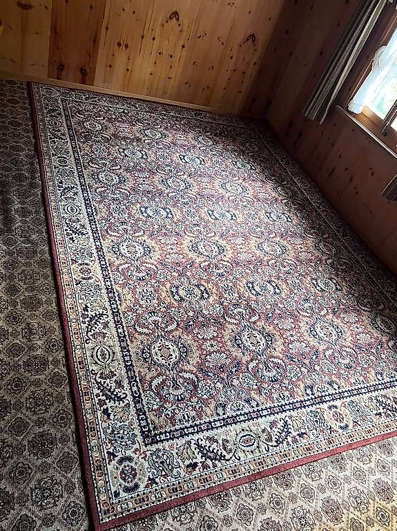Teppiche: Teppich – Gebraucht aus Grindelwald von jana2094