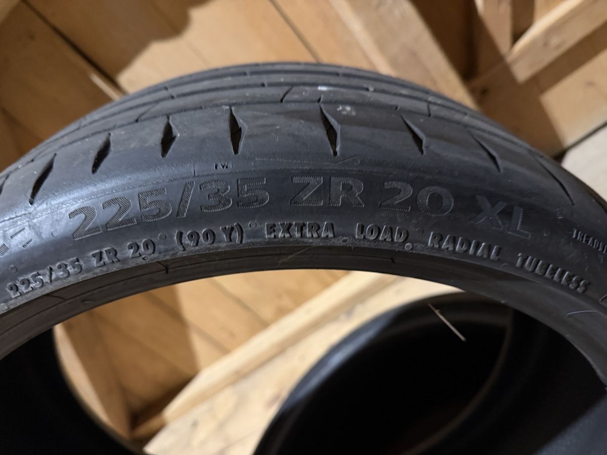 Continental Pneus & Kompletträder: Continental Sommerreifen 225/30/20 – Gebraucht aus Amriswil von mak_v9kw 1