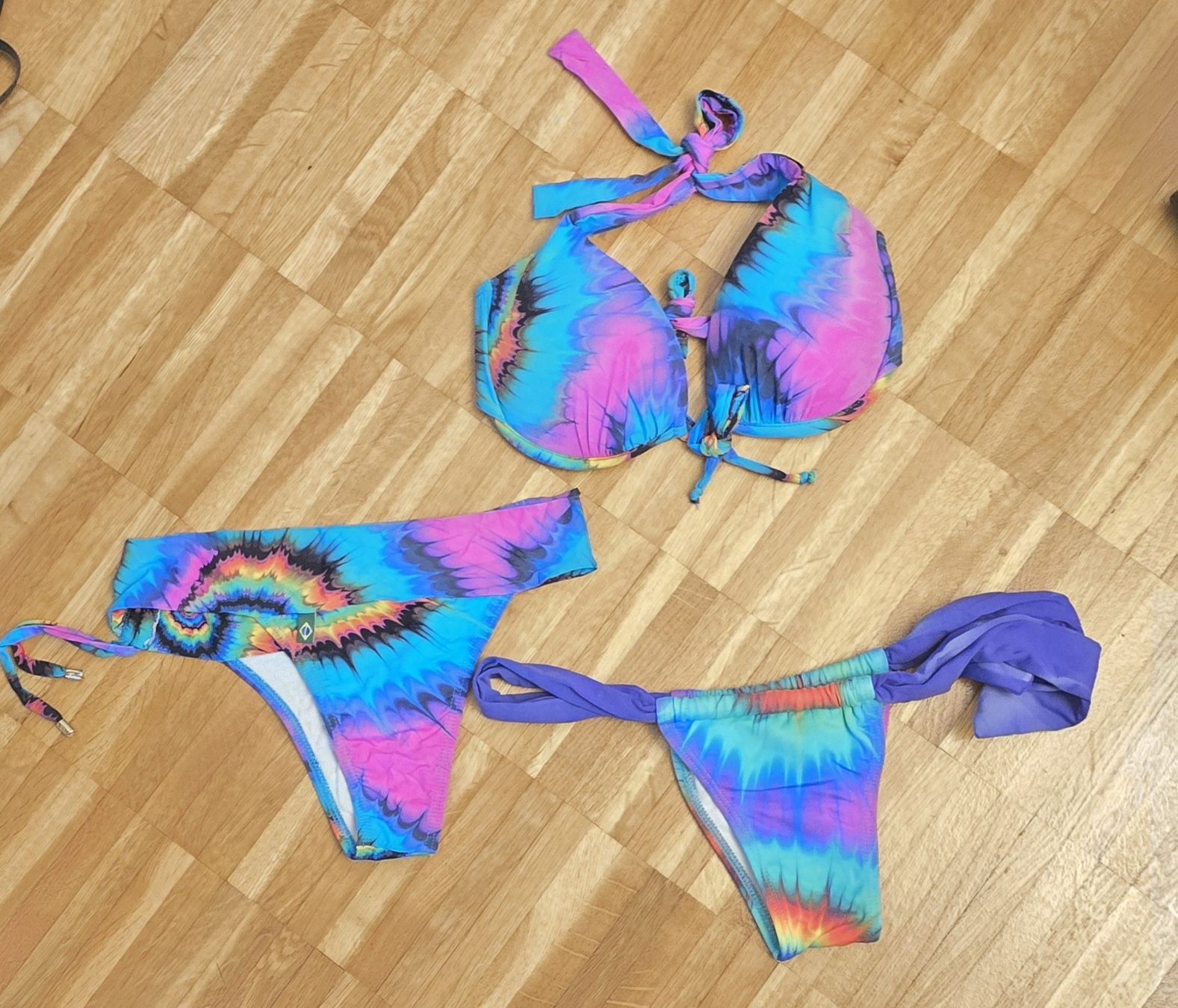 Costumi da bagno & Bikini: SECOND HAND Bikini Set gemustert mehrfarbig Grösse XS/S – Usato da Seuzach venduto da Verano_2026