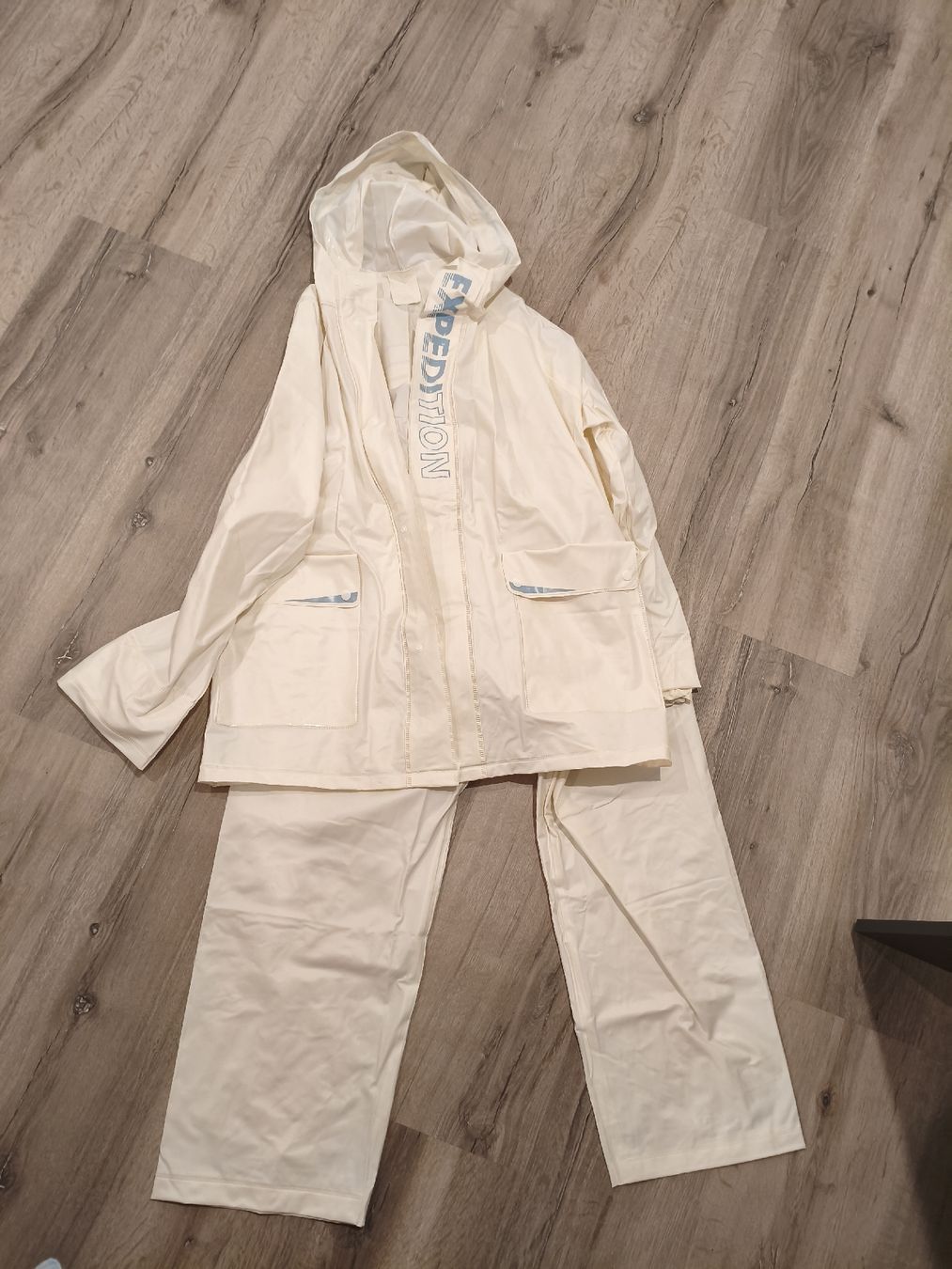 Tute: Mantella tuta completa due pezzi waterproof  – Nuovo (secondo la descrizione) da Bioggio venduto da OresteIronix