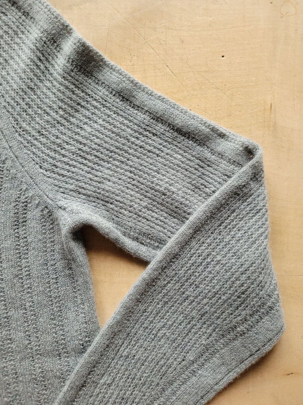 Repeat Pullover & Sweatshirts: Leichter REPEAT Cashmere / Kaschmir Pullover, Gr. 36 – Gebraucht aus Zürich von Engiadinabassa 8