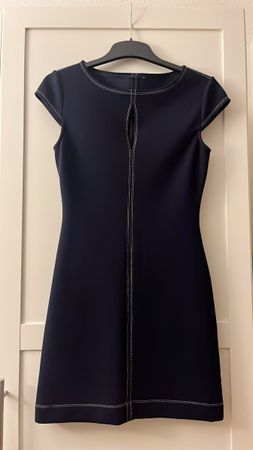 Kleid dunkelblau Reformation
