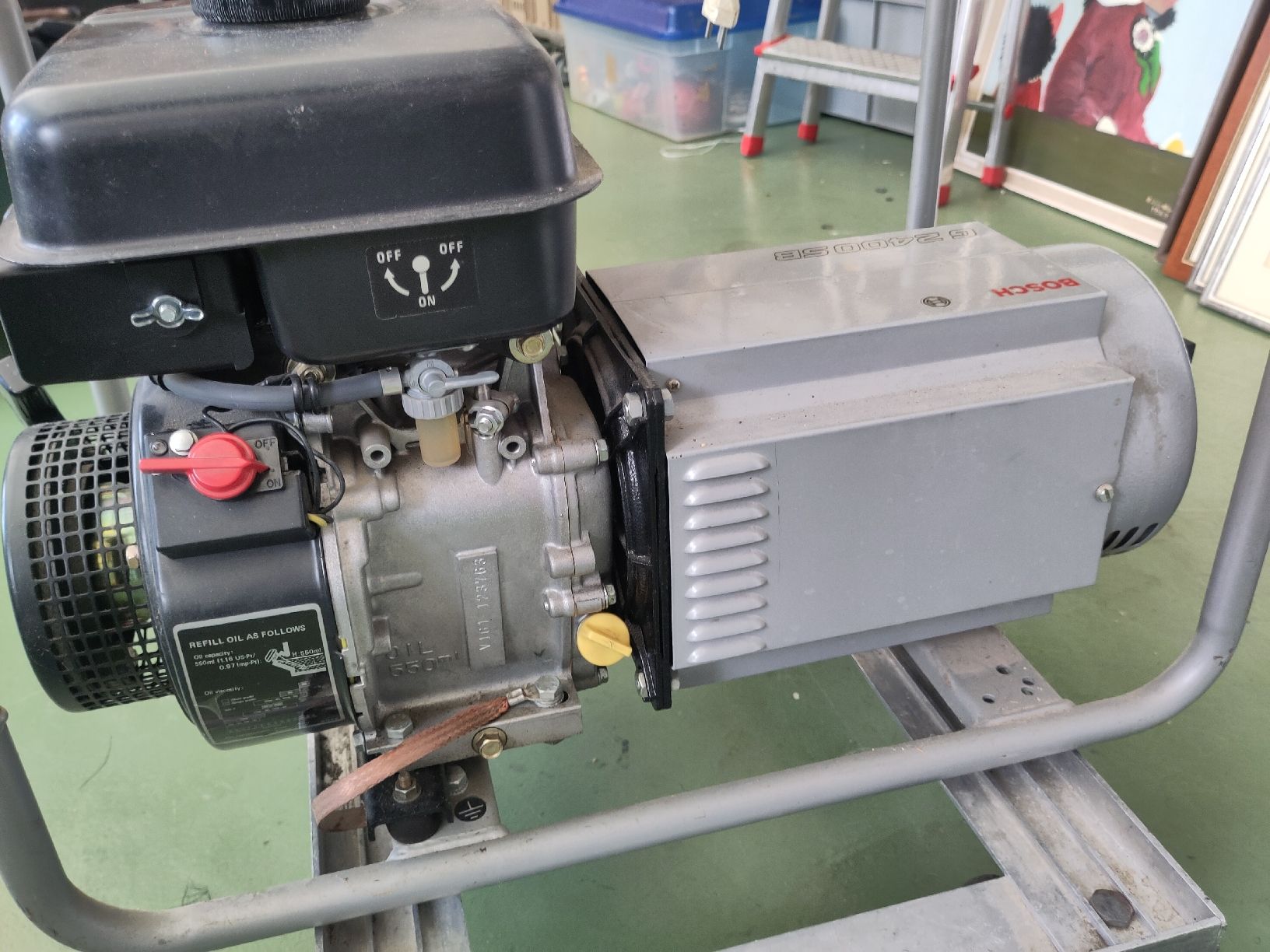 Bosch Generatori di corrente: Notstromaggregat Bosch G2400SB – Difettoso da Pratteln venduto da Cartonsducoeur_bl 4