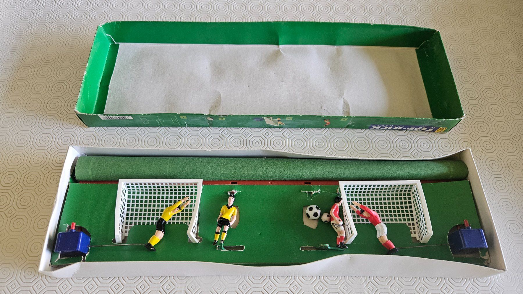 Tipp Kick Giochi: Vecchio gioco Tipp Kick standard – Usato da Melano venduto da H-Sara 1