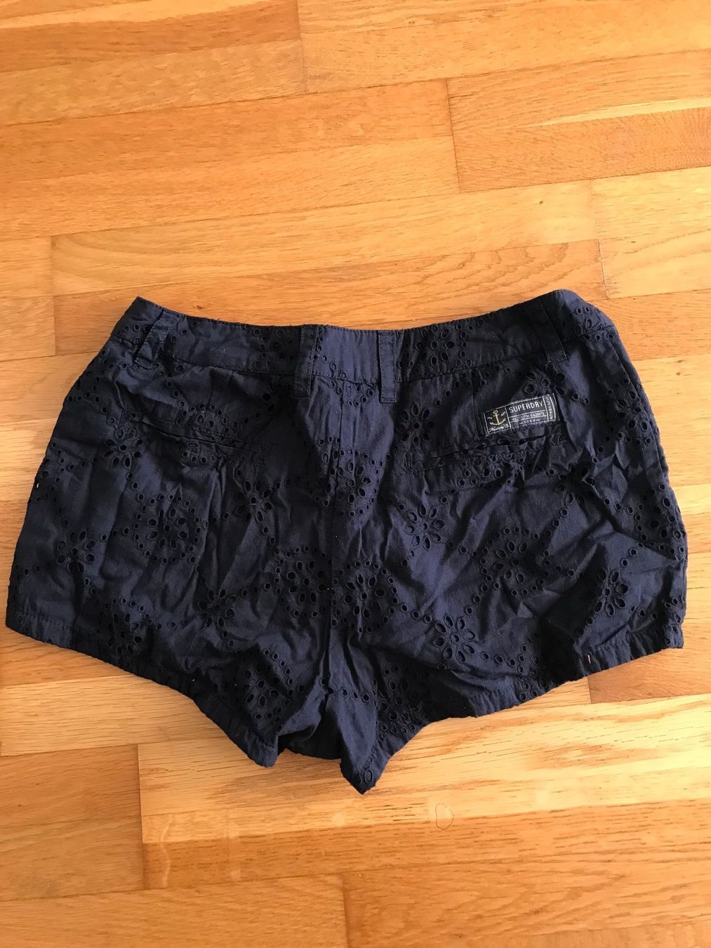 Superdry Pantaloni: Shorts blau Gr. XS von Superdry – Nuovo (secondo la descrizione) da Schliern b. Köniz venduto da Pecannut 3