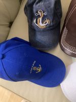 Lot de casquettes