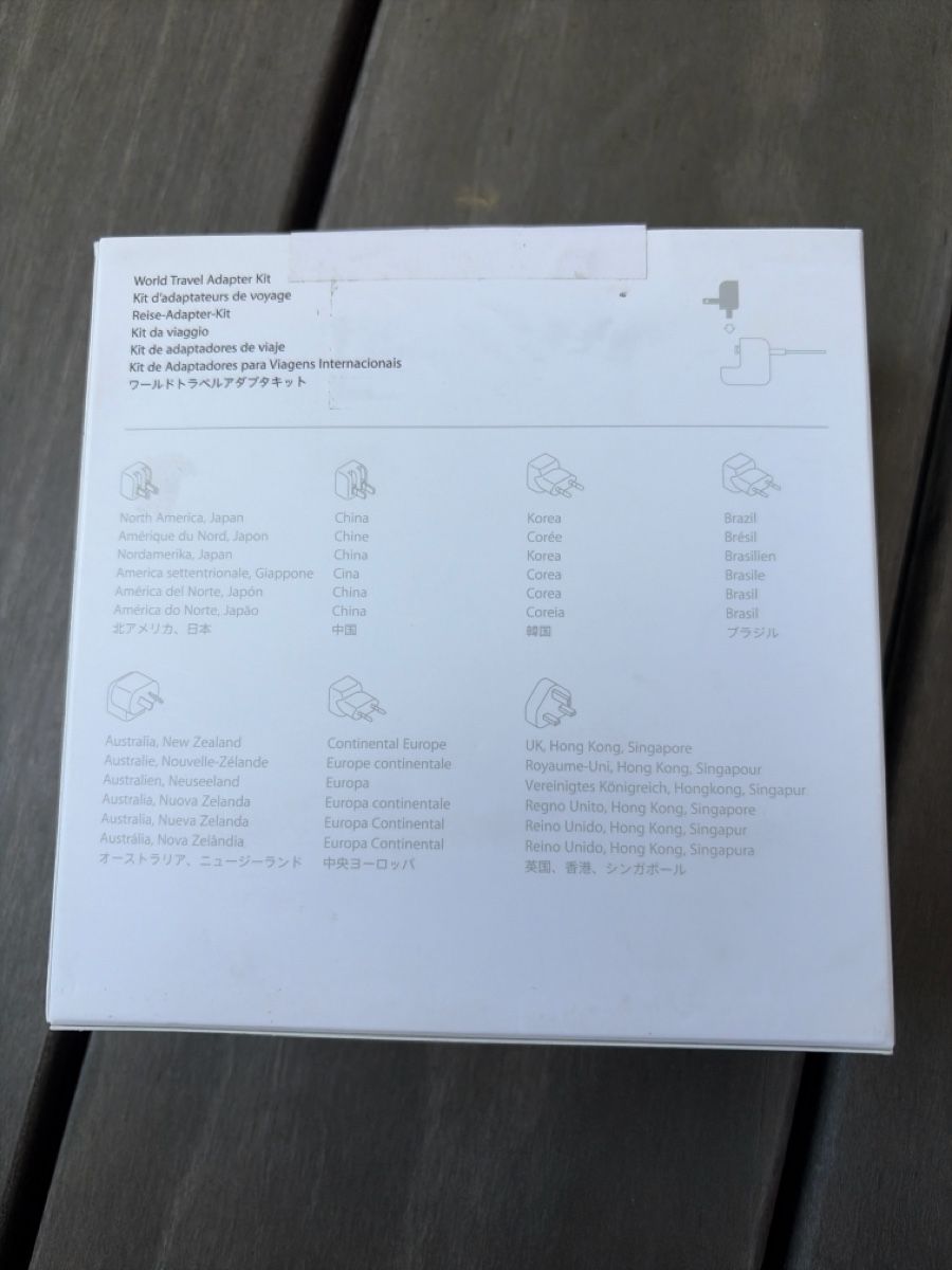 Apple Lecteurs & Adaptateurs: Apple World Travel Adapter Kit – Neuf avec emballage d'origine à Urnäsch par Gubel0 1