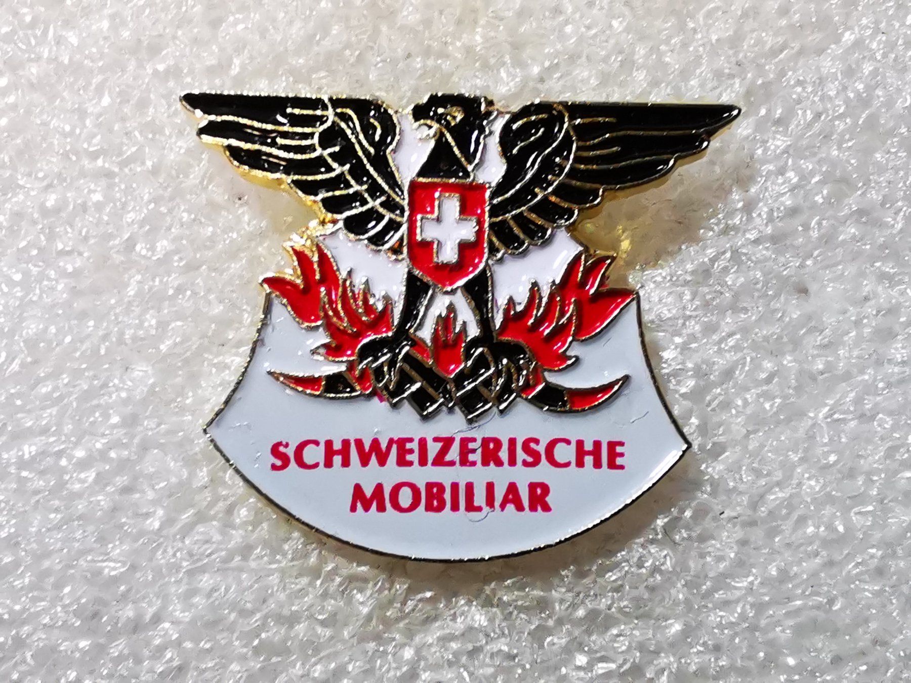 Placchette & Badge: Ansteckpin 48: Schweizerische Mobiliar – Usato da Oppligen venduto da Pin-Fall-Shop