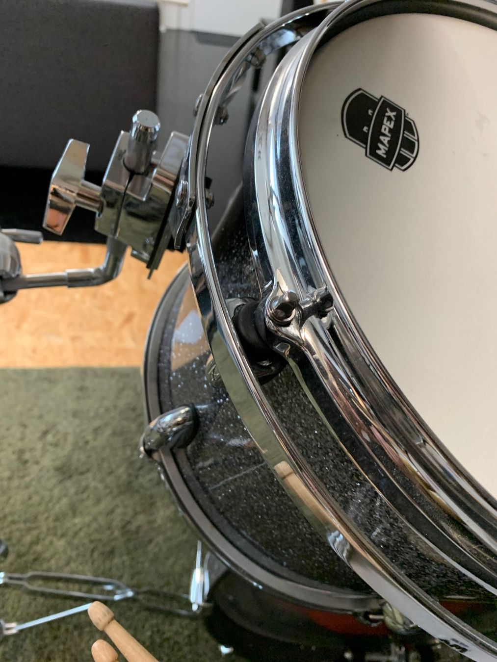 Strumenti musicali: Gretsch Drum Renown Maple inklusive komplette Hardware – Usato da Bern venduto da Illustres 4