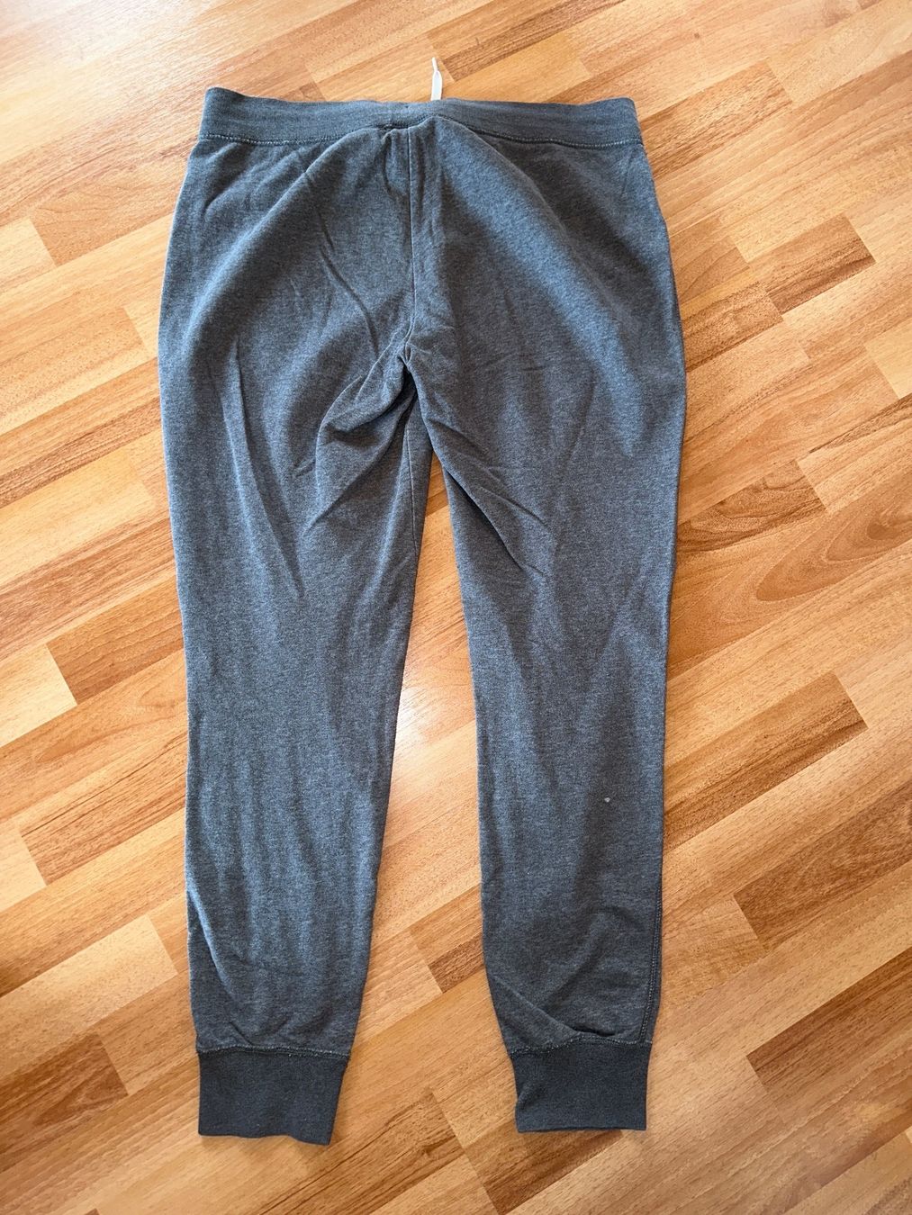 Nike Hosen: Nike Trainerhose grau Gr. XL – Gebraucht aus Wald AR von sar_x867 1