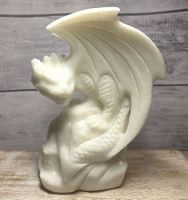 Majestätischer Drache aus weisser Jade 2.7kg A
