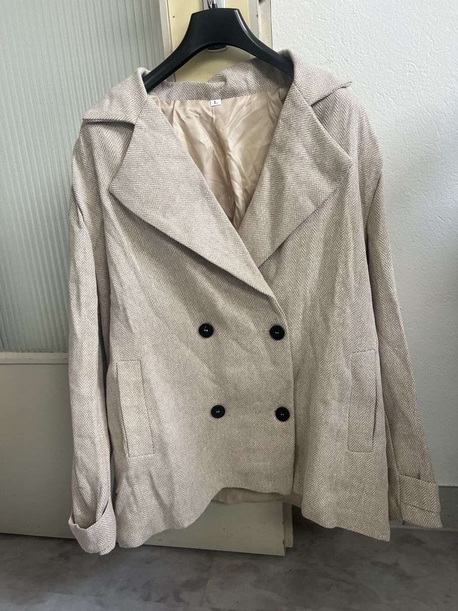 Shein Giacche: Jacke von Shein, Grösse L – Nuovo e nell'imballaggio originale da Kirchberg BE venduto da lea_kb6y
