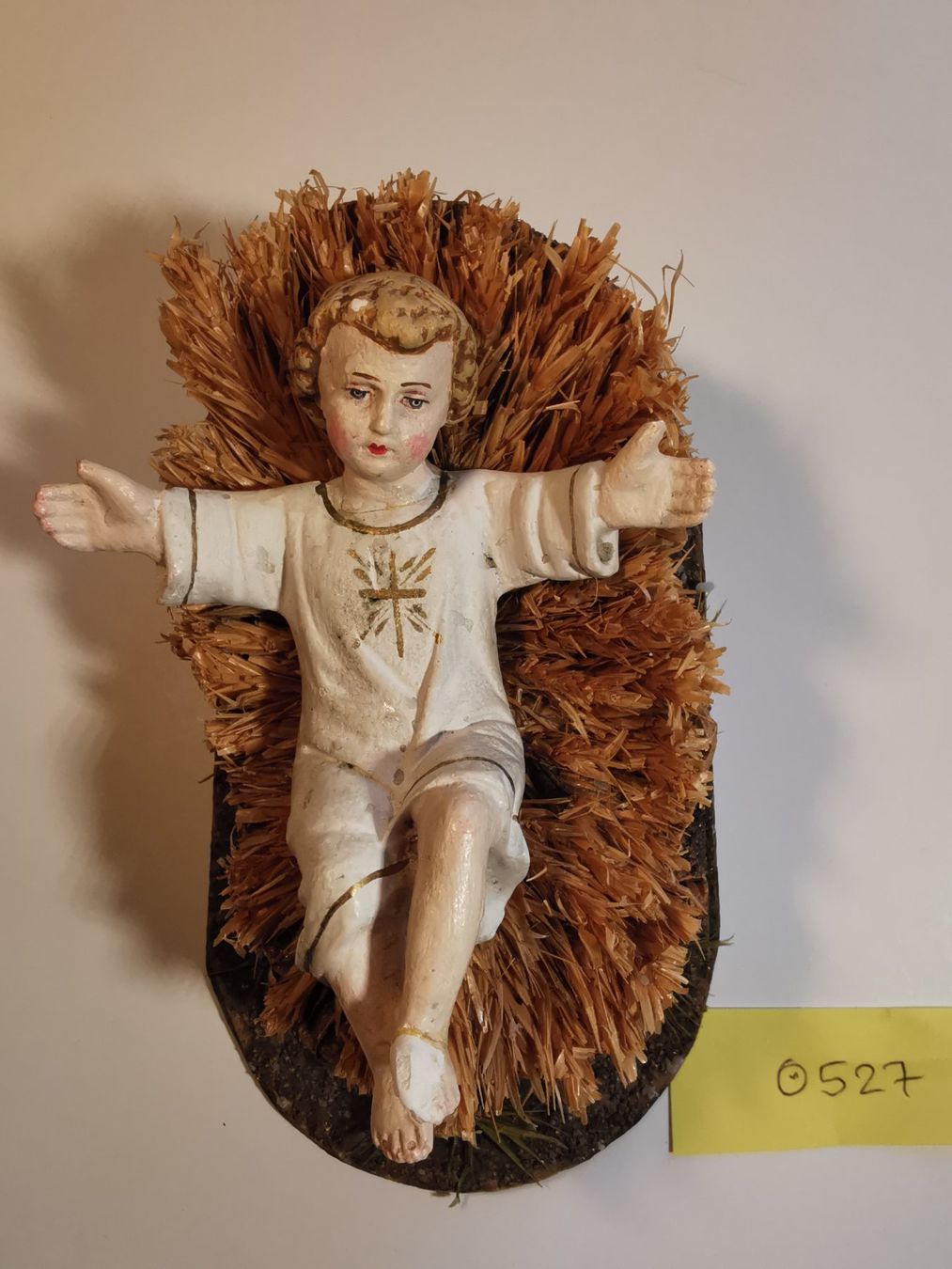 Statuette: Antike Krippenfigur Jesuskind in Krippe – Usato da Dübendorf venduto da aschiduebendorf