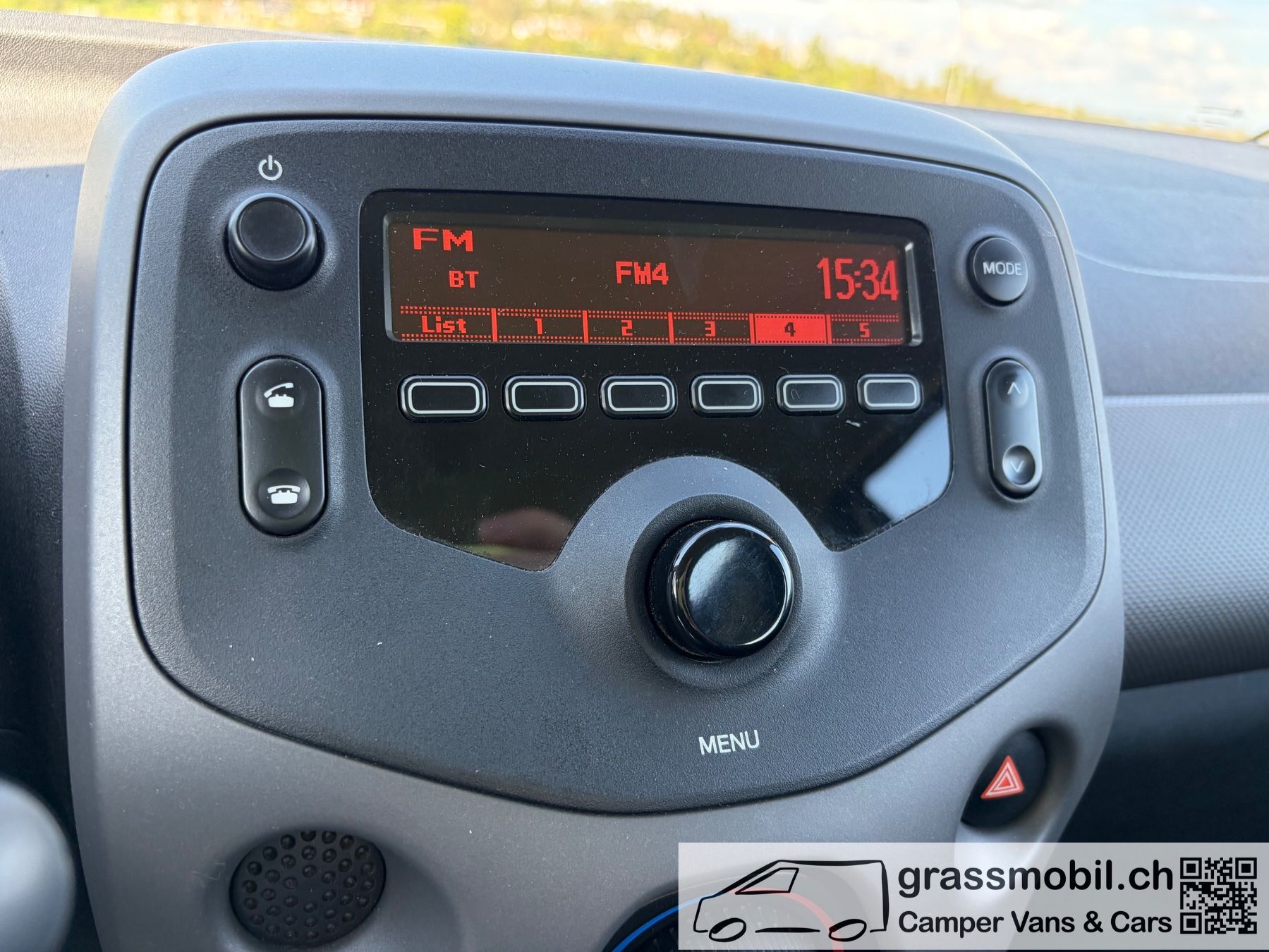 Peugeot Automobili: PEUGEOT 108 e-1.0 VTi Stop&Start Active mit frischer MFK – Usato da Staad SG venduto da grassmobil 7