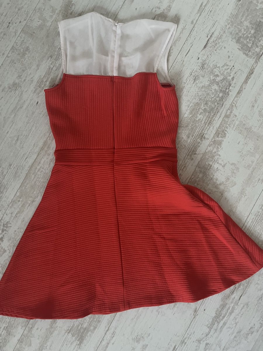 Sandro Vestiti: Kleid Sandro Paris  – Usato da Schaffhausen venduto da juf_98r9 2