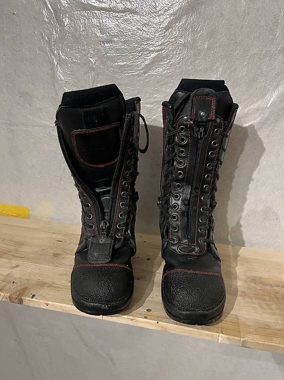 Chaussures hommes: Bottes de pompier - feu – D'occasion à Riddes par freeheel02 1