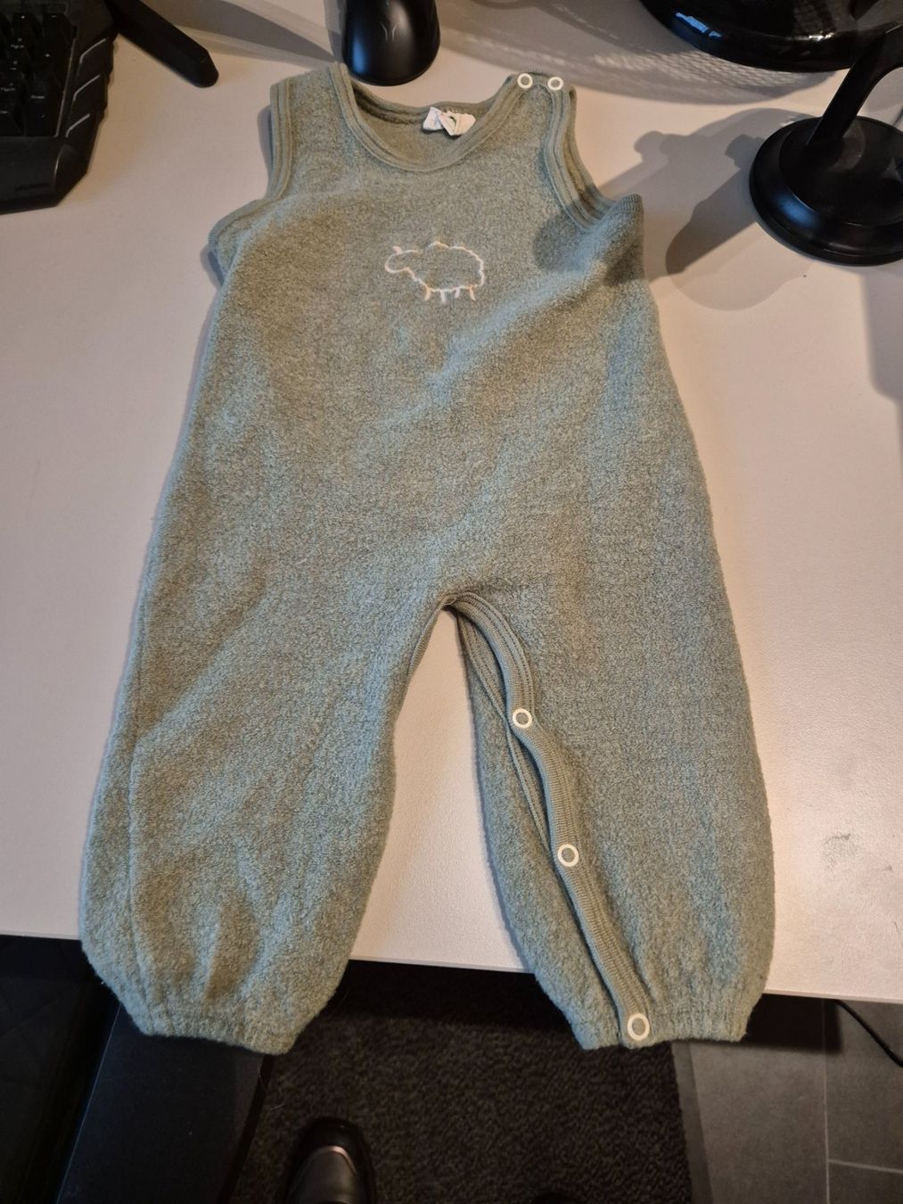 Jumpsuits: Warmer ,bequemer Overall aus Wolle Grösse 80. – Gebraucht aus Urdorf von Nataschli