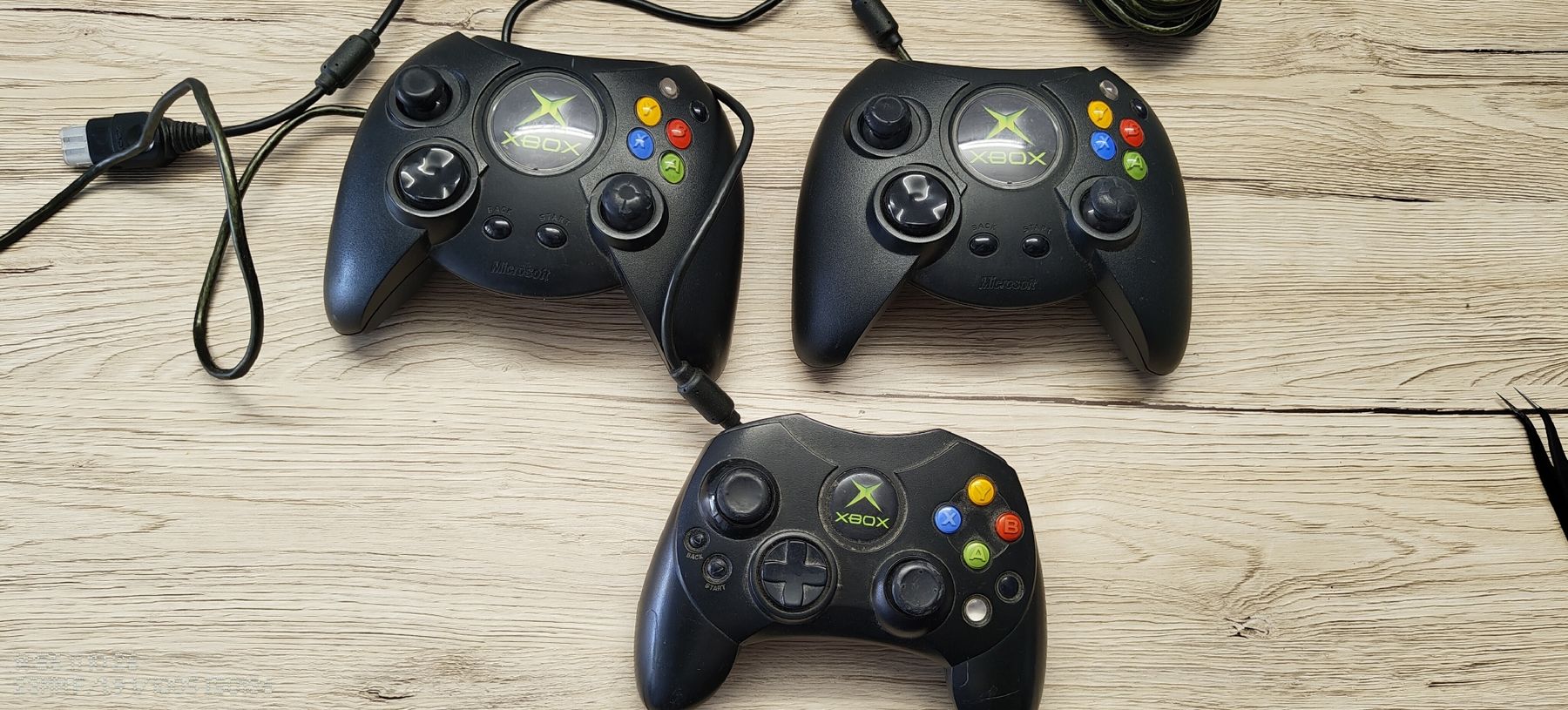 Microsoft Controller: 3 Microsoft Xbox Controller schwarz gebraucht/Defekt  – Difettoso da Rüti ZH venduto da S.T.G
