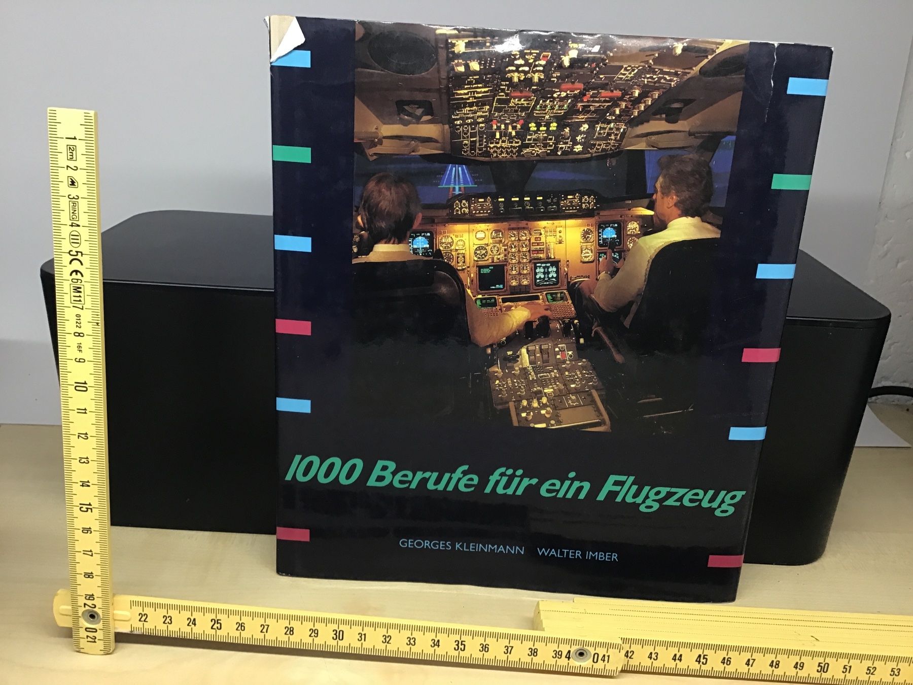 Libri: "1000 Berufe für ein Flugzeug" Buch – Usato da Männedorf venduto da Spezial-Modelle