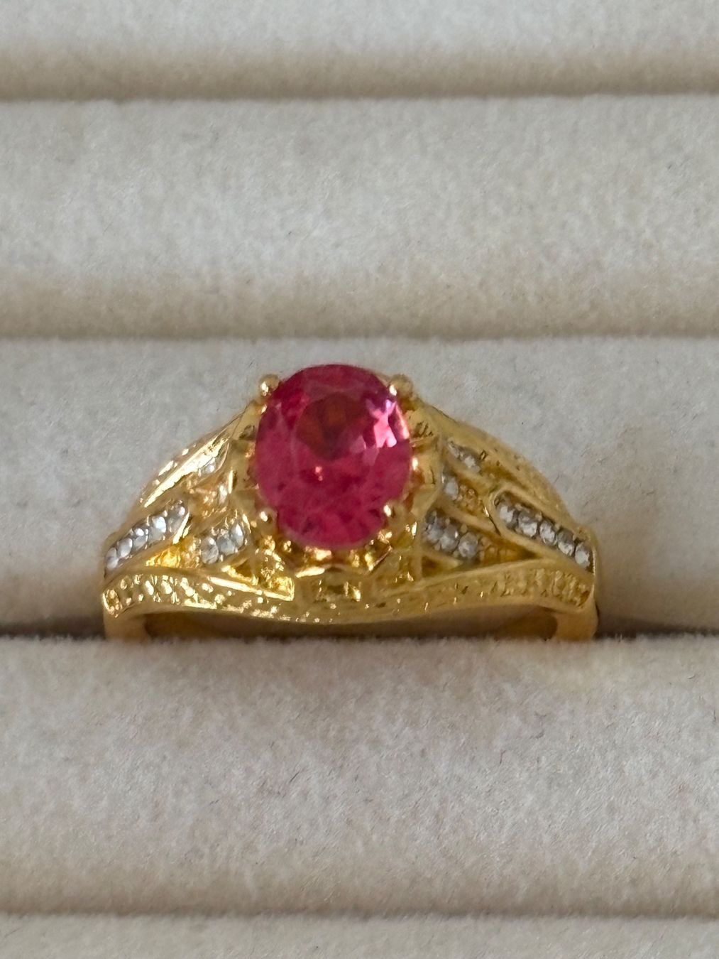 Ringe: Luxus Elegante Gr.19/9 Ring Farbe:  Gold – Gebraucht aus Biel-Bienne von Roserosse13