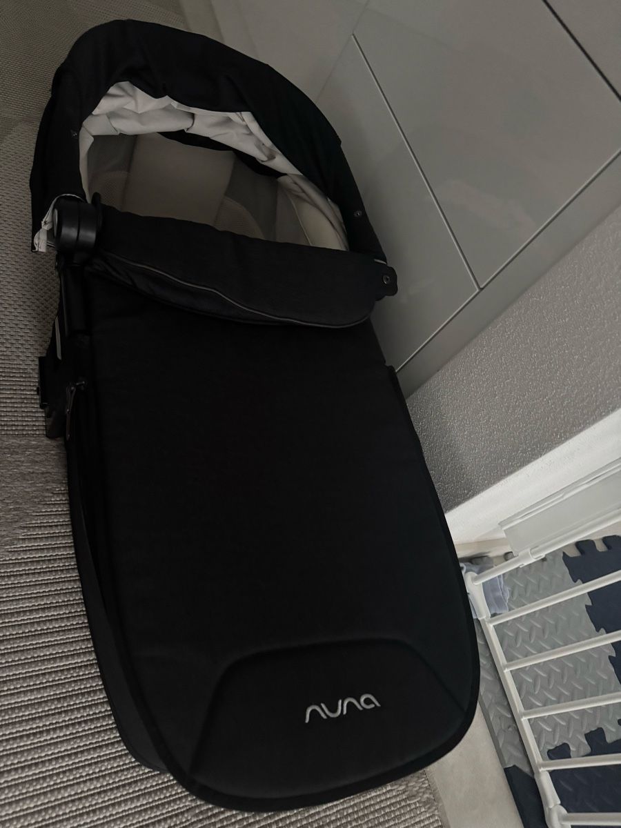 Nuna Culle: Nuna Mixx Next Baby Bassinet – Usato da Altendorf venduto da joc_yy6d 5