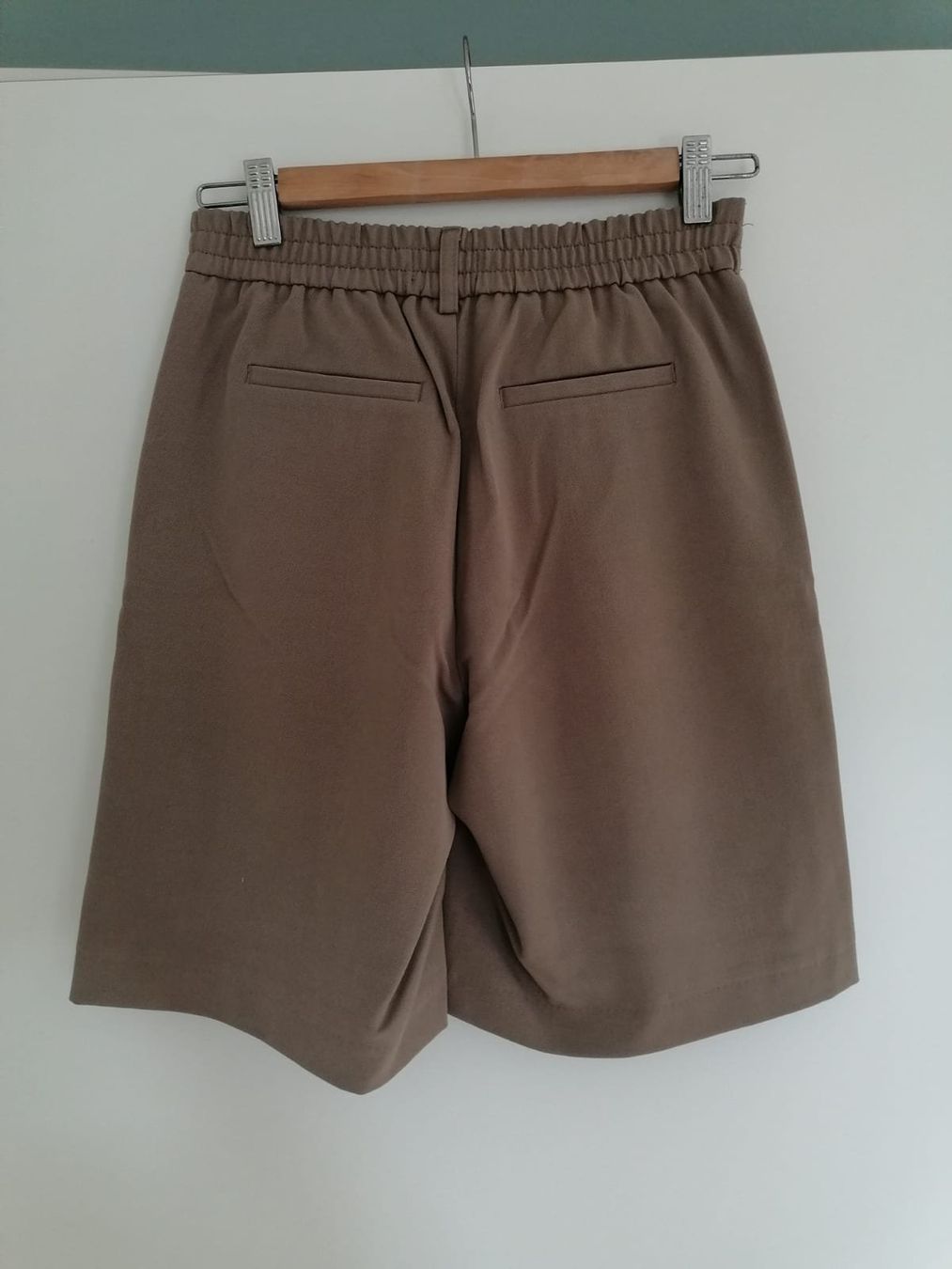 Only Hosen: Khaki Shorts Gr. 34 – Gebraucht aus Winterthur von Arkadii 1