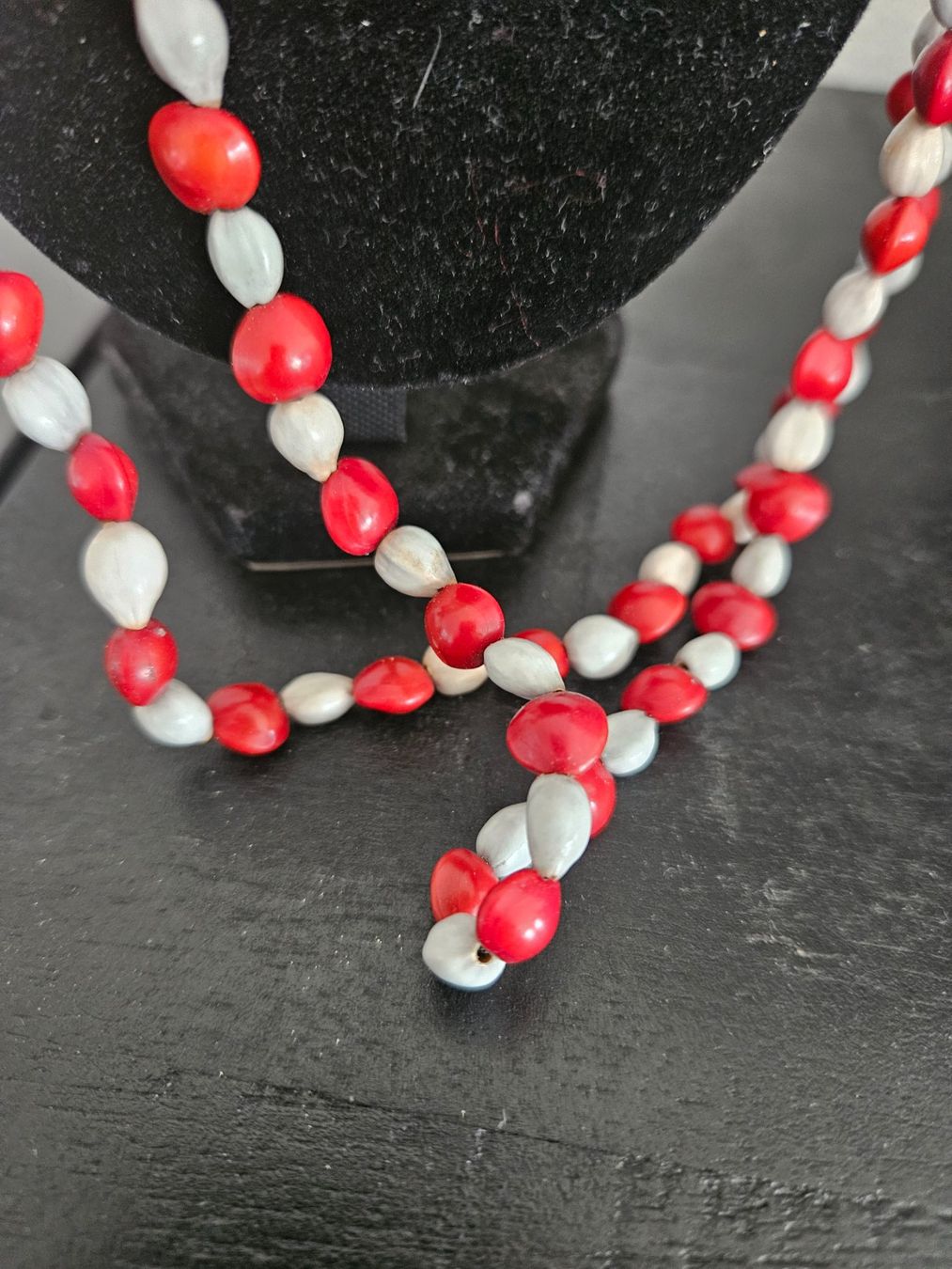Ketten: Rote & Weisse Samen-Kette, Boho Chic Statement Kette 📿 – Neu (gemäss Beschreibung) aus Basel von Anghkorwatt 2