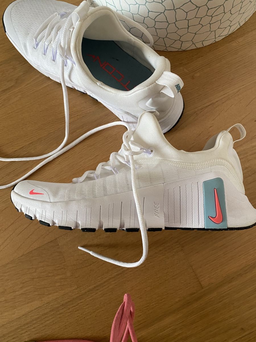 Nike Chaussures femmes: Nike Free – D'occasion à Thalwil par Pfuni3 1