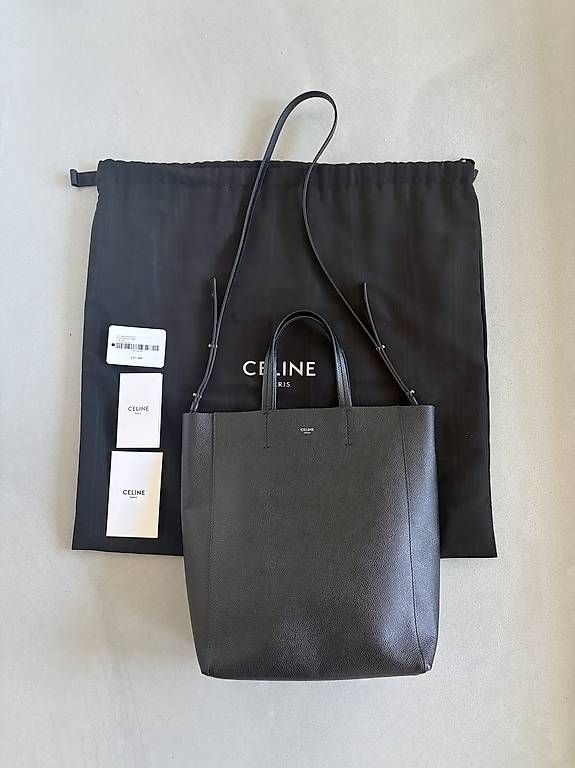 Celine Borse da donna: Celine Céline small vertical cabas tasche neu phoebe philo – Usato da Zürich venduto da ann_wm9j