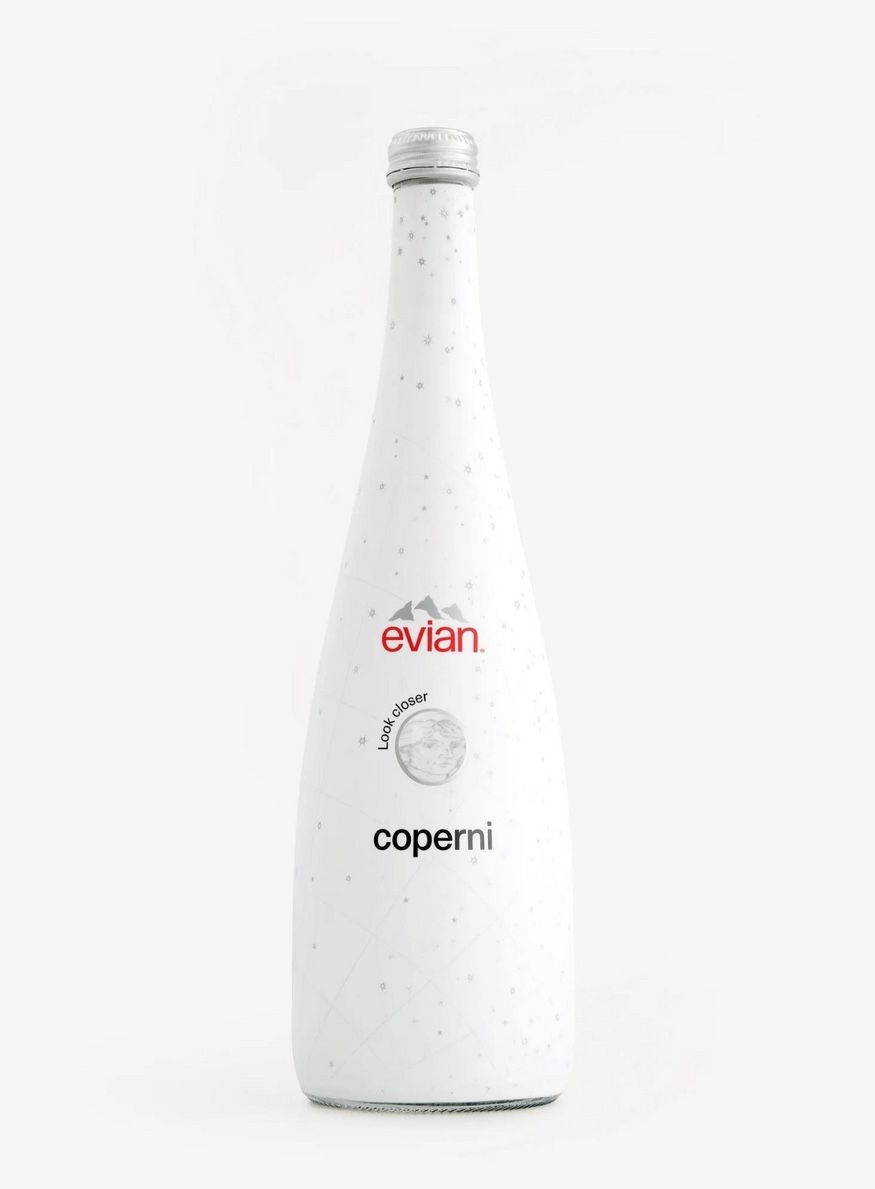 Borracce & Thermos: Evian X Coperni 0.75L Limited Edition 2023 – Nuovo e nell'imballaggio originale da Küssnacht am Rigi venduto da yaza23