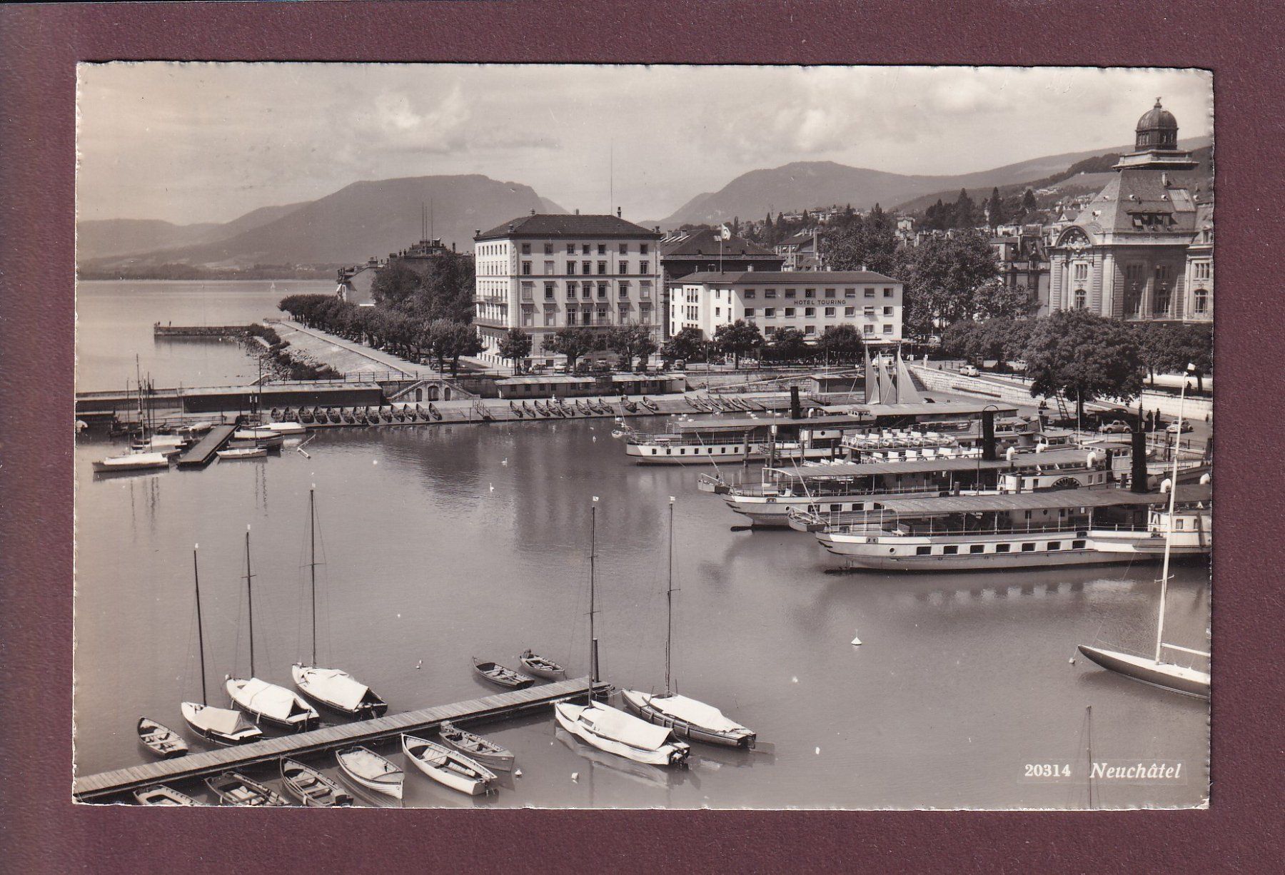 Cartoline postali: NEUCHÂTEL - Le port - 1961 – Usato da Pully venduto da nicecards