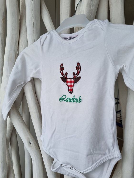 Eisenherz Baby Body Langarm – Hellblau Mit Lausbub & Breze Applikation, Trachtenlook, Größe 86