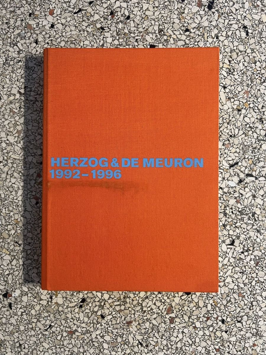 Libri: Architekturbuch - Herzog & de Meuron 1992-1996 – Usato da Zürich venduto da Boodgie