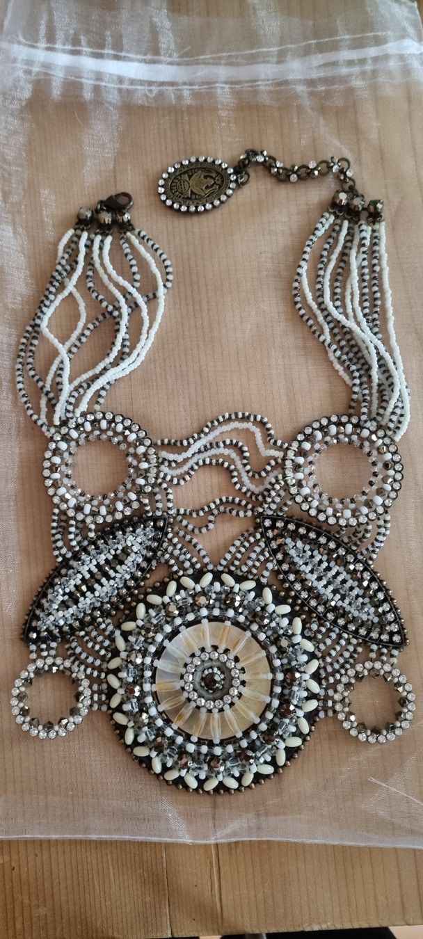 Catenine: Konplott Collier Paisley African white – Nuovo (secondo la descrizione) da St. Gallen venduto da dan_w62f 1