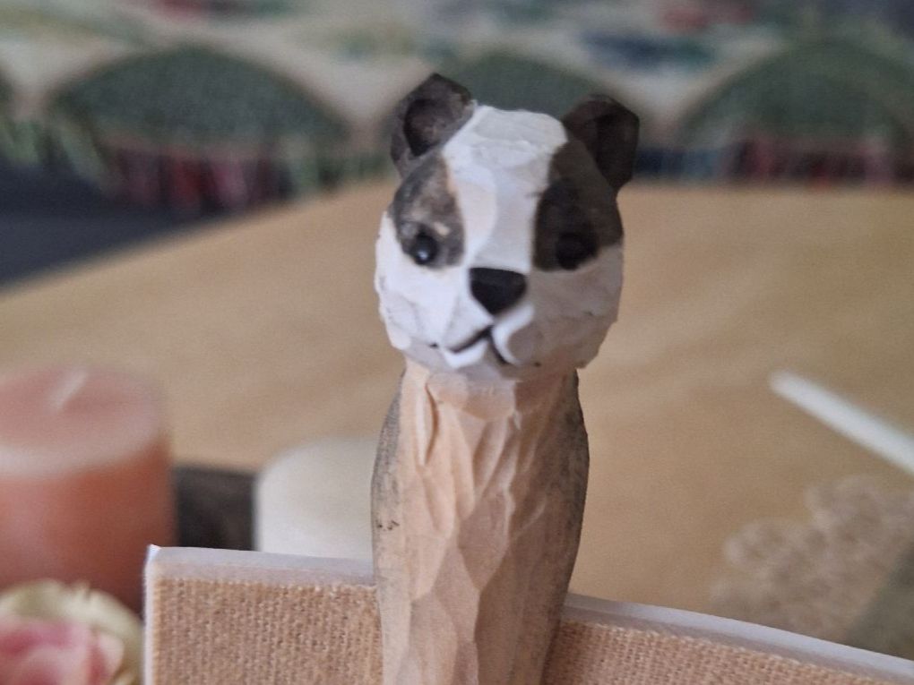 Figuren: Wäscheklammer Holzfigur Dachs handgeschnitzt – Neu und originalverpackt aus spreitenbach von lumbalplatte