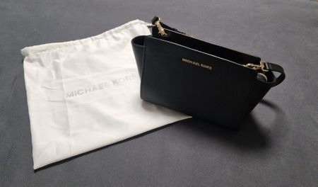Neue Michael Kors Handtasche Selma mini