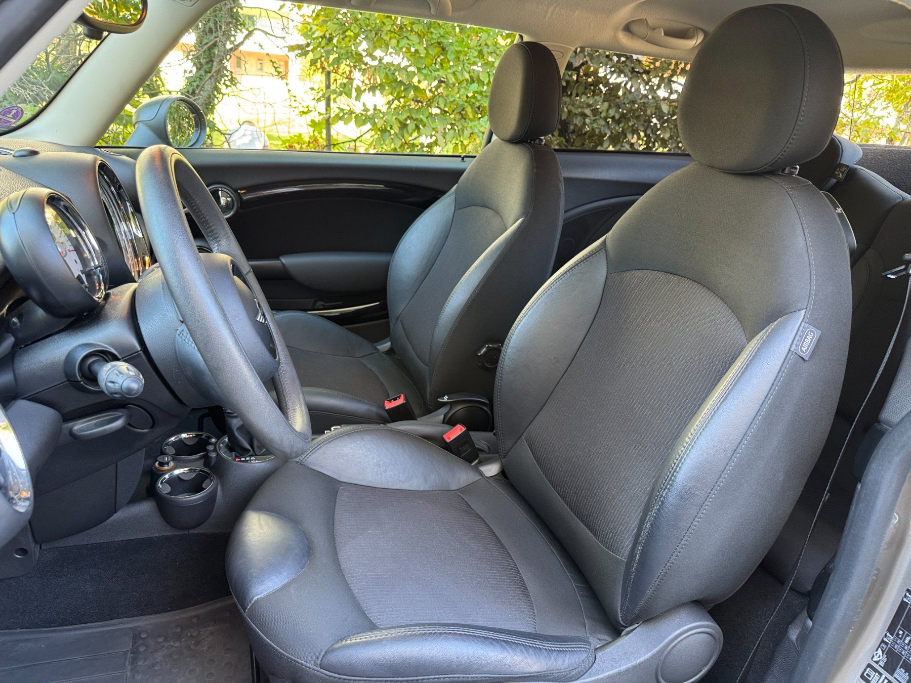 Mini Autos: MINI One R56 – D'occasion à Onex par Las_tjf9 6