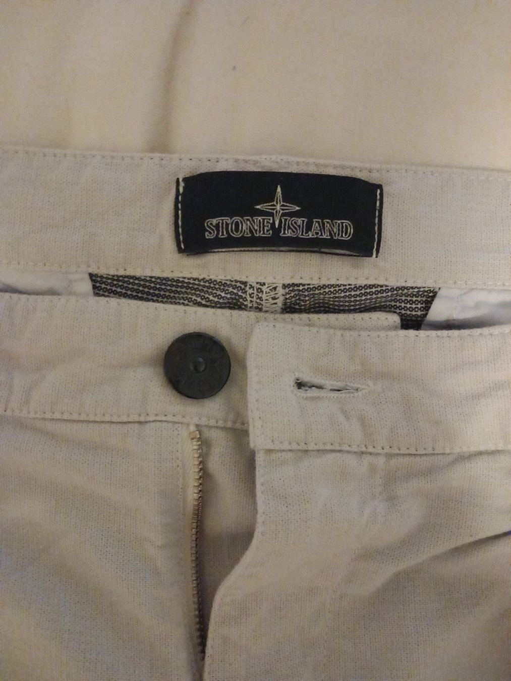 Stone Island Hosen: Pantalon Stone Island taille 48 – Gebraucht aus Le Grand-Saconnex von Rgt87 3