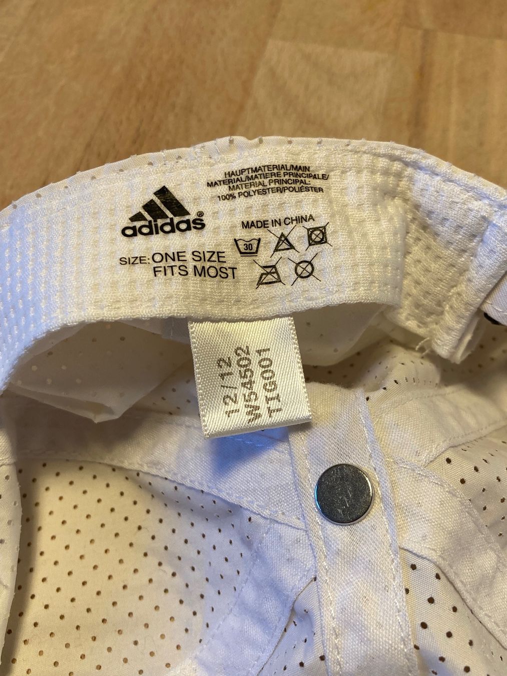 Adidas Copricapi, berretti & cappellini: 20212 Adidas Cap 6-Panel Mesh Climacool – Usato da Zürich venduto da le_souk 6