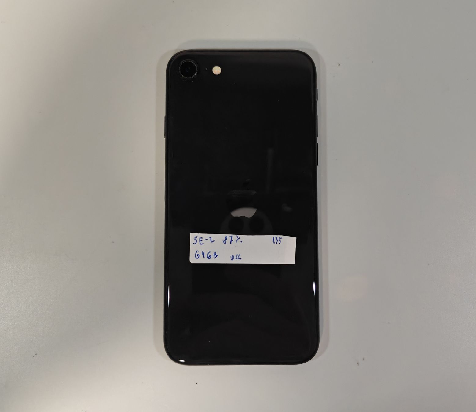Apple Telefoni cellulari / Smartphones: iPhone SE 2. Generation – Usato da Ehrendingen venduto da Rocky985 1
