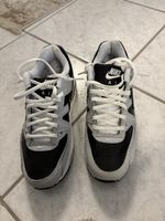 Nike Air Turnschuhe Grösse 37.5