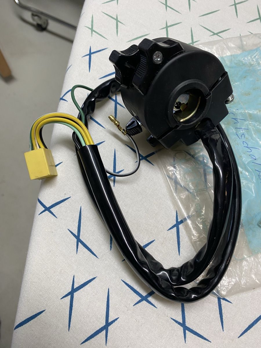 Yamaha Alle Motorradersatzteile: Original Lichtschalter dt 125, Yamaha – Neu (gemäss Beschreibung) aus Birmenstorf AG von monza2011 2