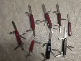 Konvolut Taschenmesser Victorinox und Klappmesser 