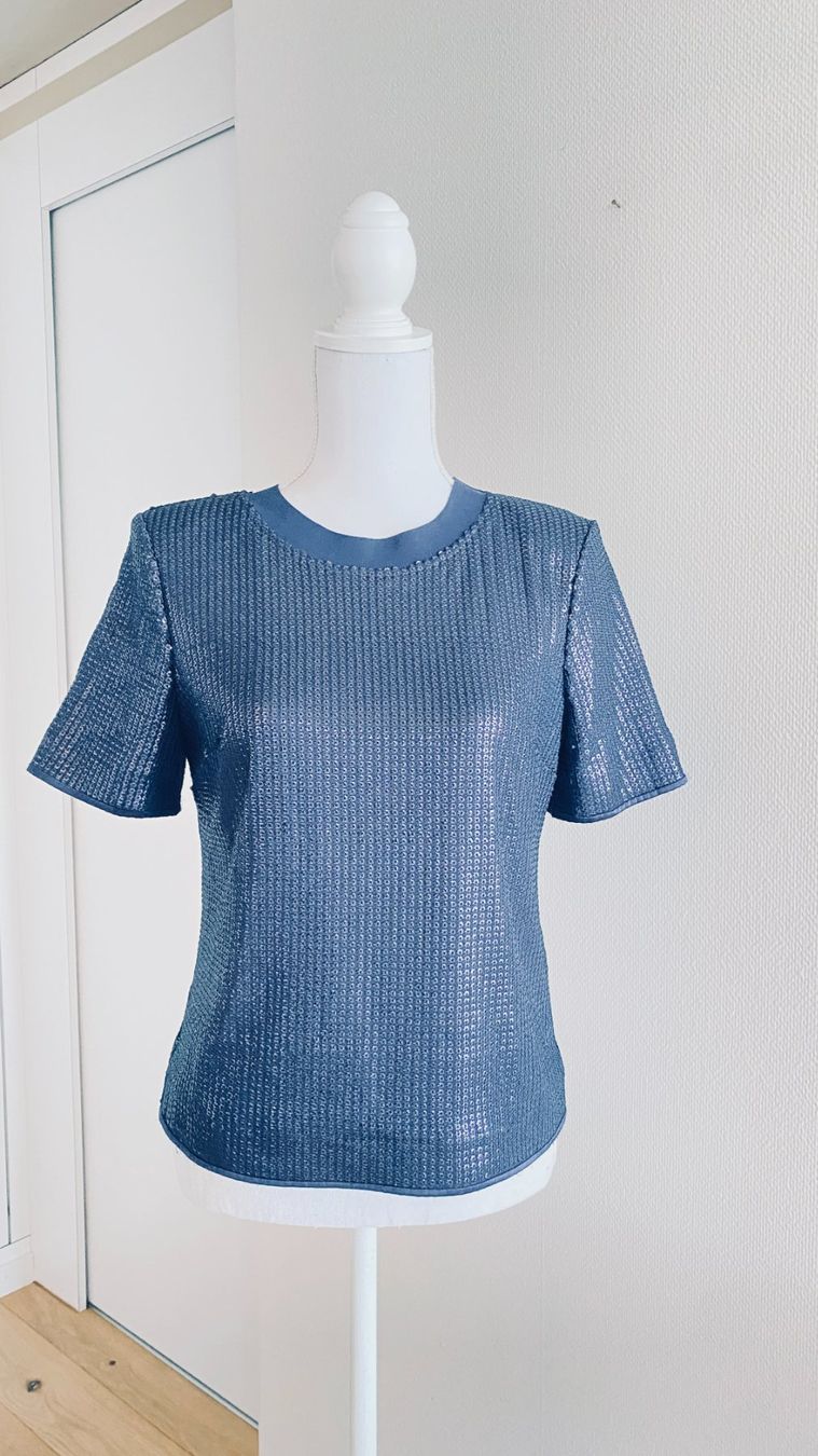Guess Pullover & Sweatshirts: GUESS: Paillettenpullover, S, Dunkel-Marineblau – Gebraucht aus Gunten von divertimenti