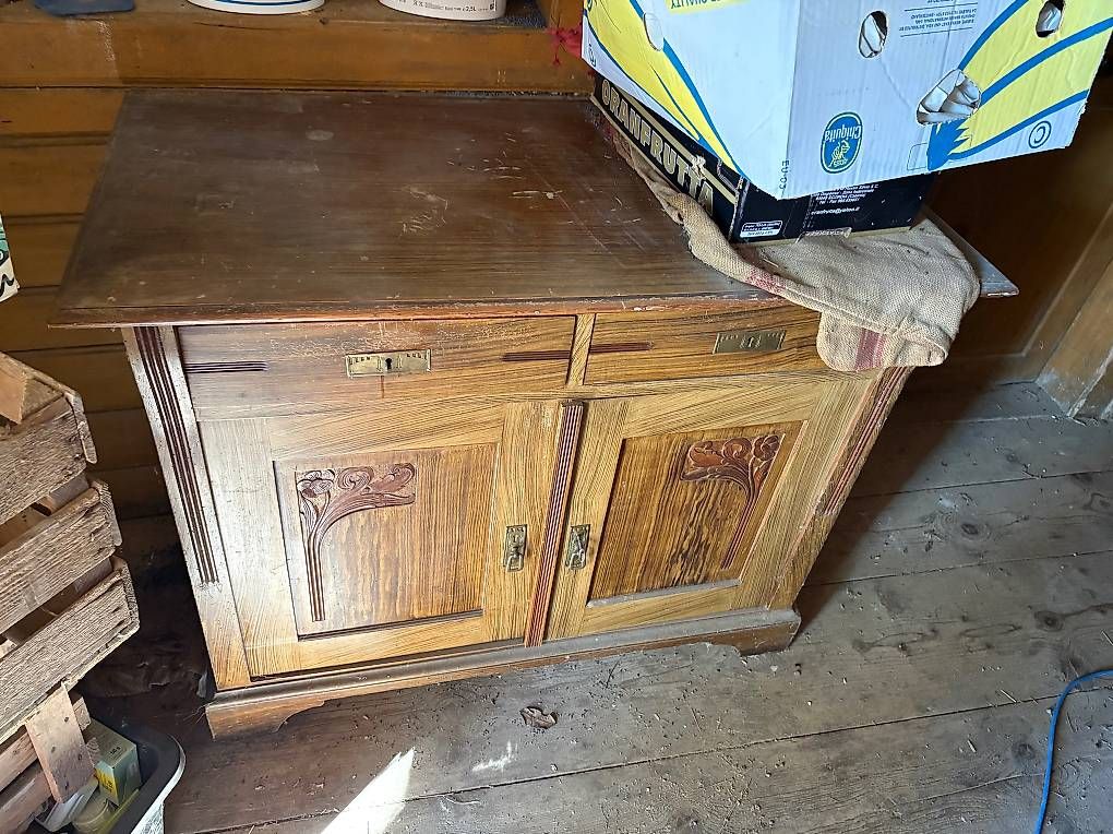 Articoli in legno: Sideboard – Usato da Löhningen venduto da Beninho01 1