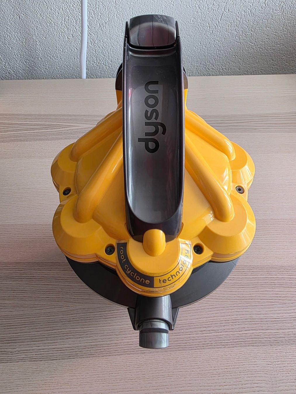 Dyson Aspirapolveri & Accessori: Dyson DC29 Zyklon Staubsauger Ball Ersatzteil – Usato da Stein SG venduto da nxr_vzv9