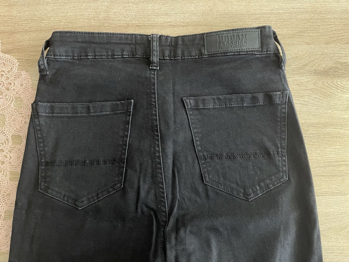 Jeans: Urban Classics Jeans, Grösse 27, Bootcut – Usato da Meikirch venduto da Hilfe_Waisentiere