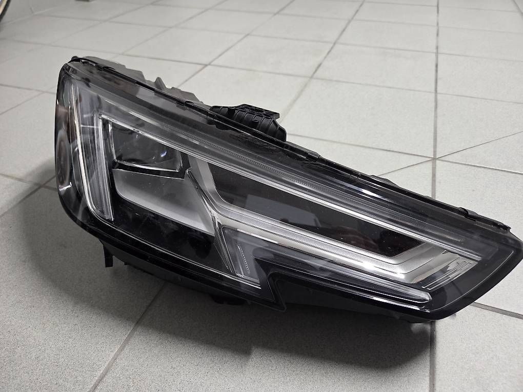 Audi Fari: Audi A4 B9 LED Scheinwerfer rechts – Usato da Oberurnen venduto da vet_6skr 2